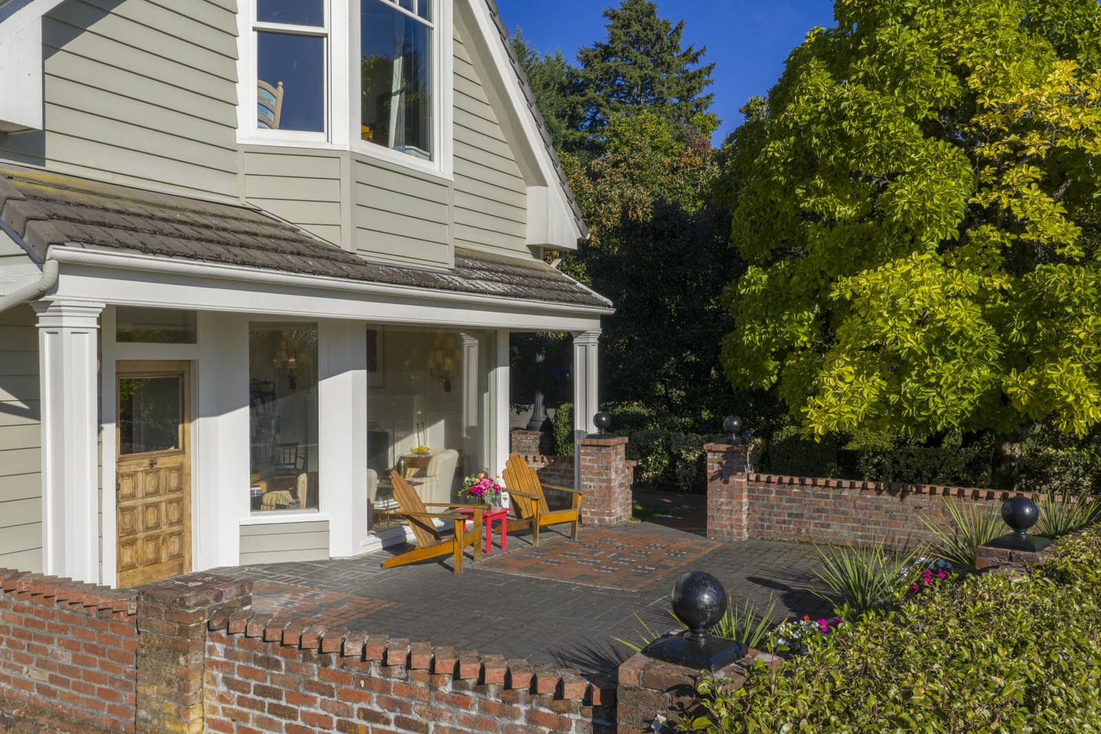 1896 View Farmhouse, Reborn to Rebel